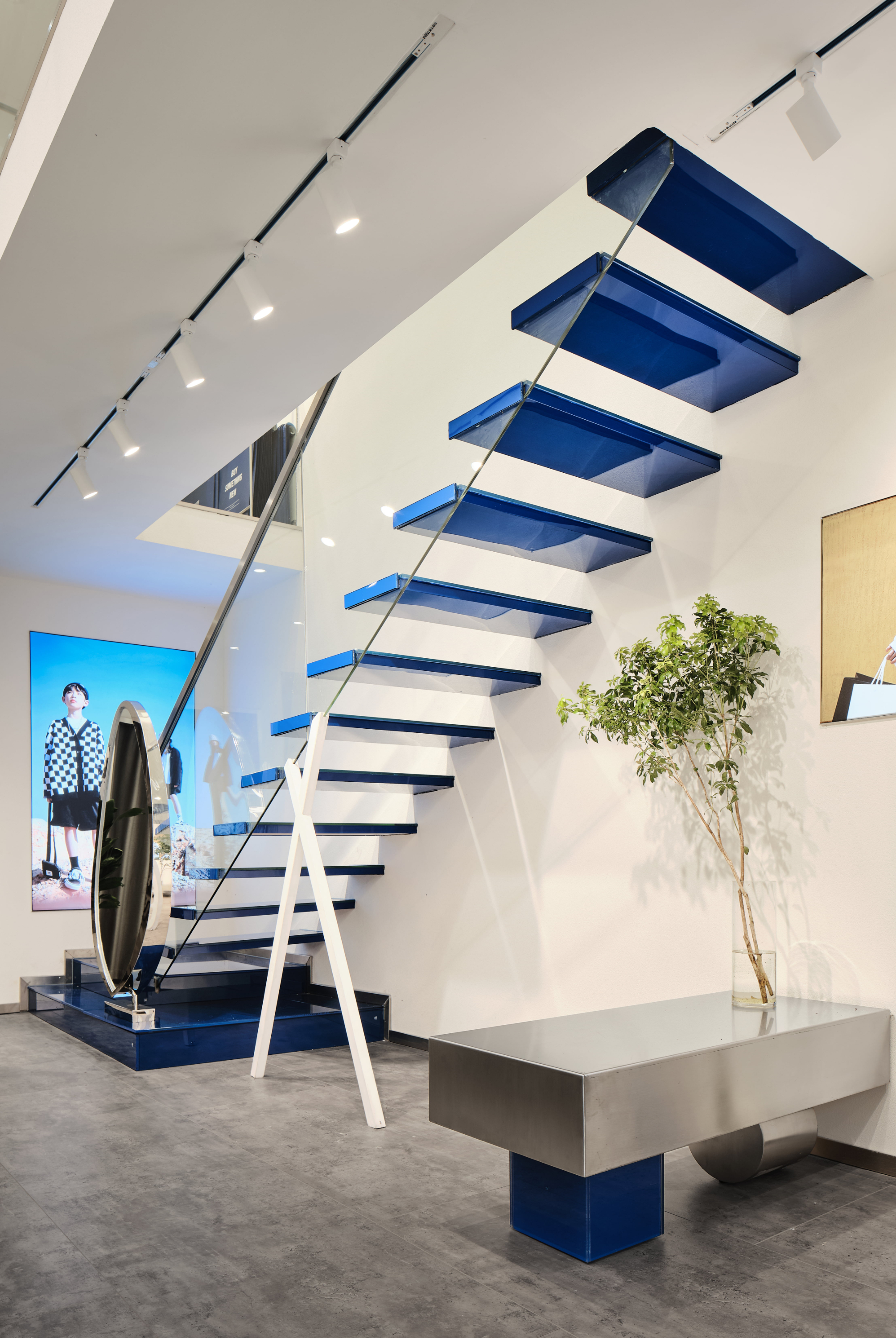 XXZXX 潮牌店丨中国宁波丨无中生有设计-12