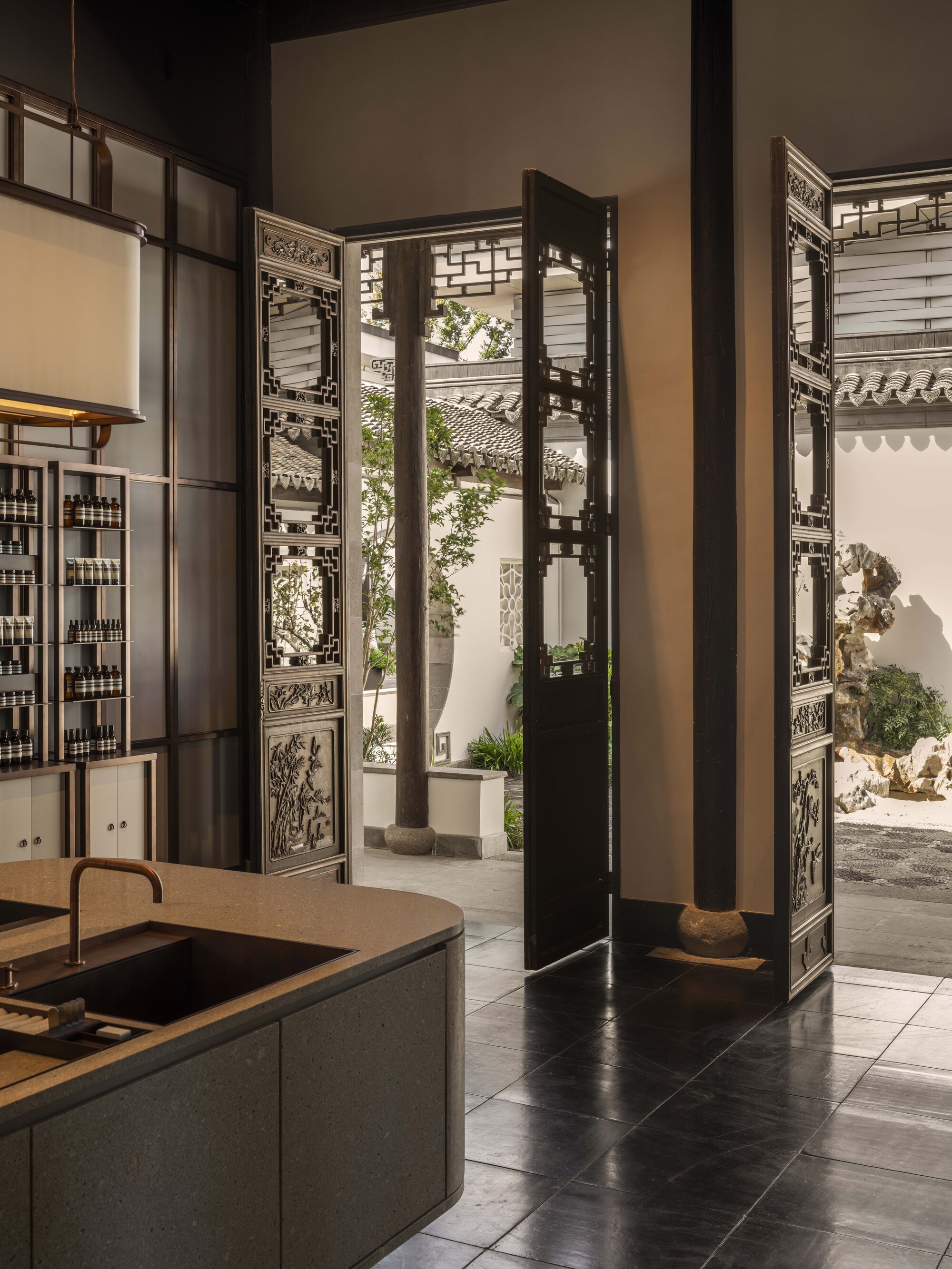 Aesop Suzhou Cangjie Store / Offhand Practice-24