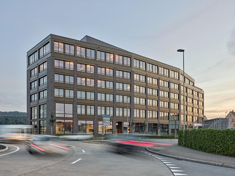 经济大厦丨瑞士丨Züst Gübeli Gambetti-6