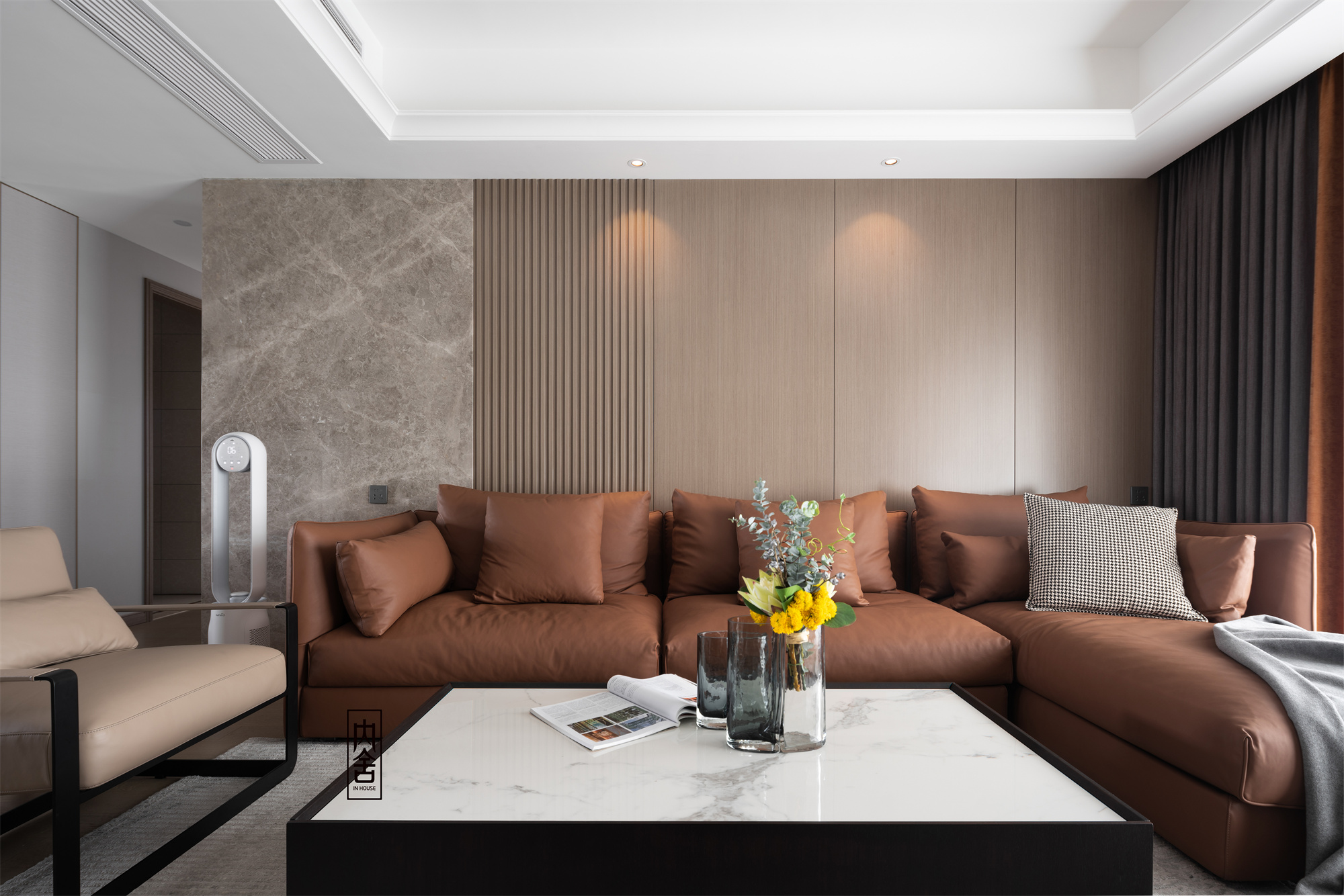 遇见·秋天 · 现代轻奢四居室设计丨美国西雅图丨内舍整体软装-4