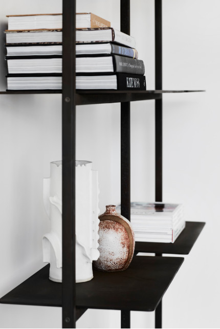 金色的;金黄色的;金的;金制的-21