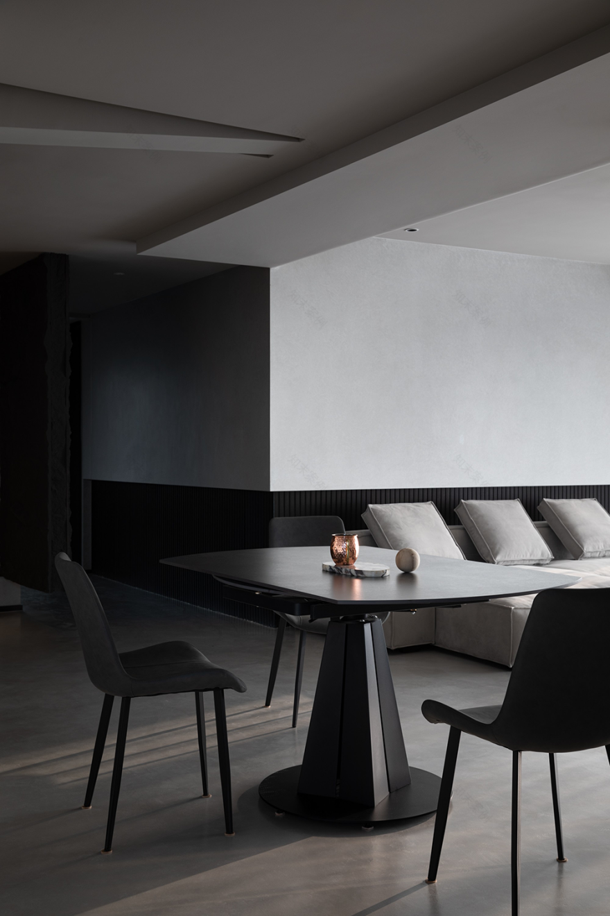 行走的墨线 · 极简黑白的至简之家丨中国重庆丨SIM 简线建筑,森也空间设计-48