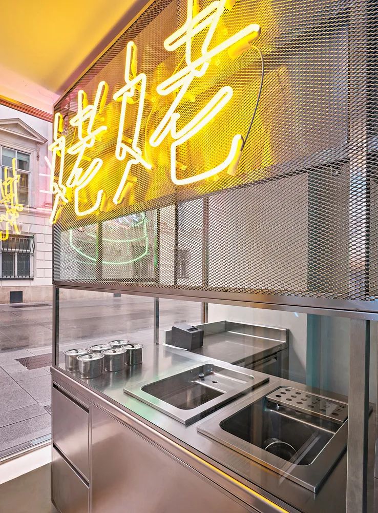 维也纳市中心的中国手工餐厅丨奥地利维也纳丨Tzou Lubroth Architekten-8