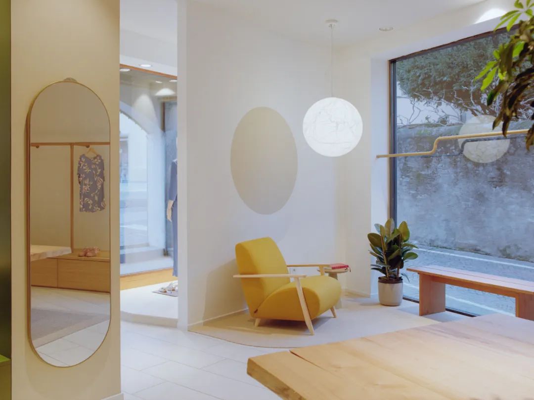 Diciassette·Morbegno女装零售空间-5