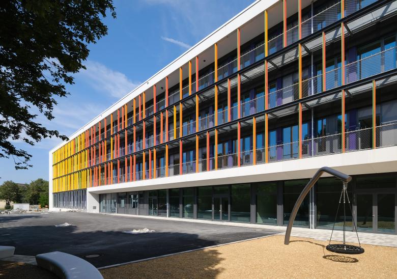Krug Grossmann Architekten丨Neubau Grund- und Mittelschule mit Sporthalle an der Bernaysstraße丨德国-0