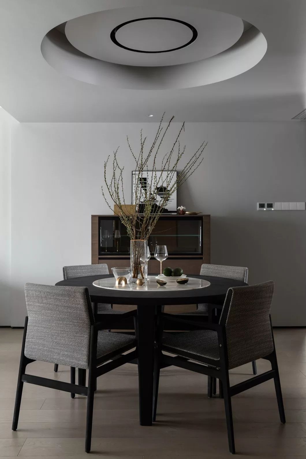 将黑白灰做到极致,展现最美的极简-84