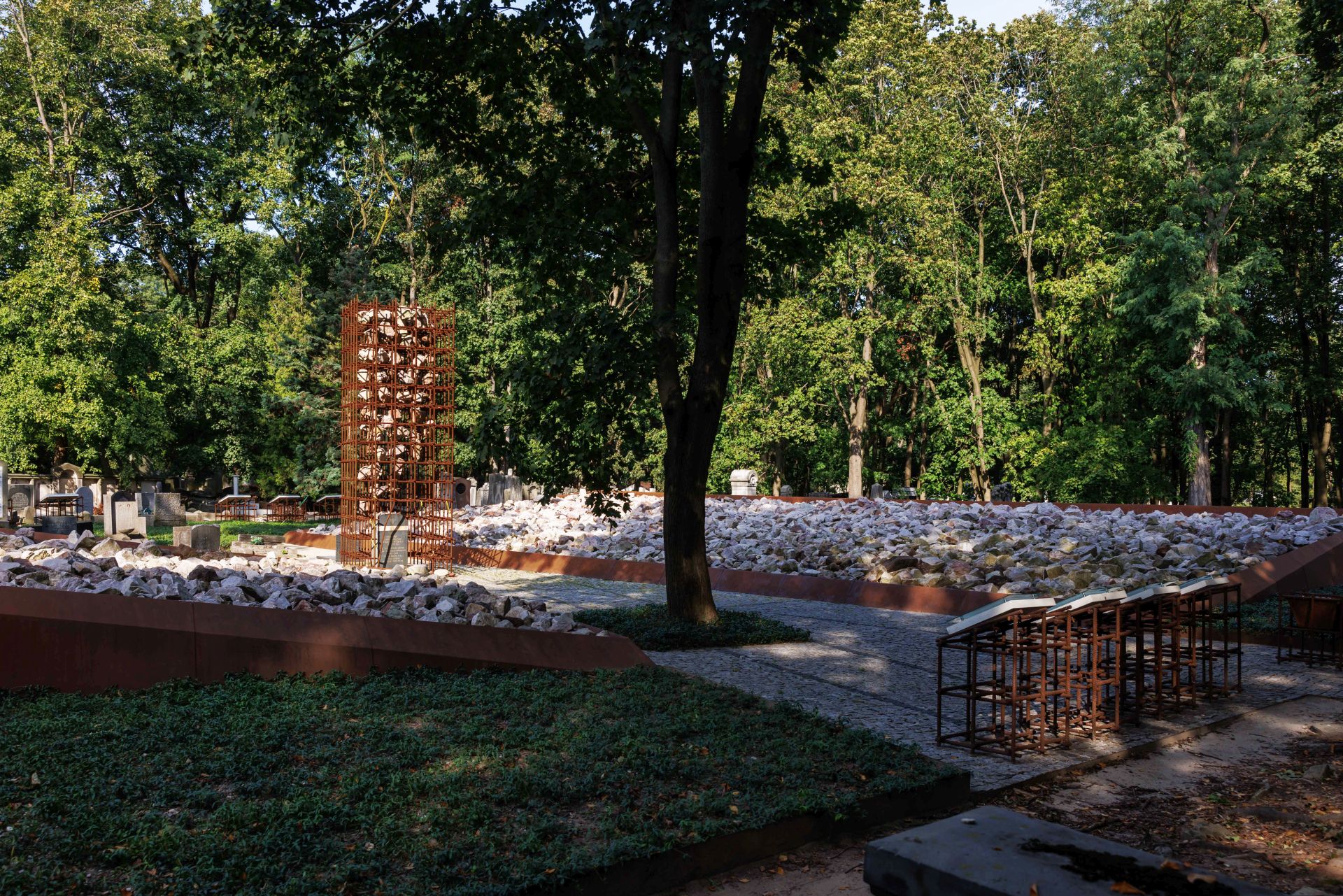 华沙犹太公墓纪念大规模坟墓的纪念碑丨波兰华沙丨Archiworks工作室-22