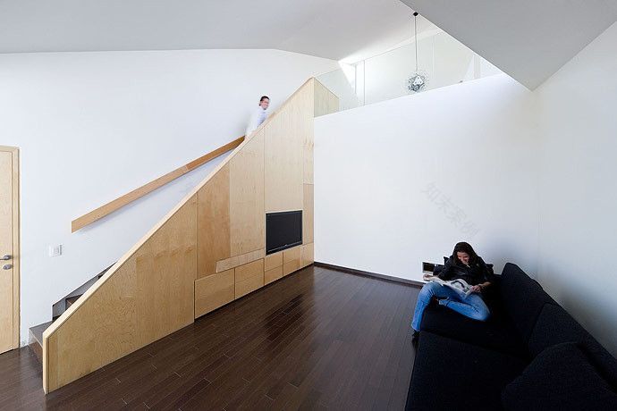 墨西哥沙漠中的倾斜屋顶别墅-49