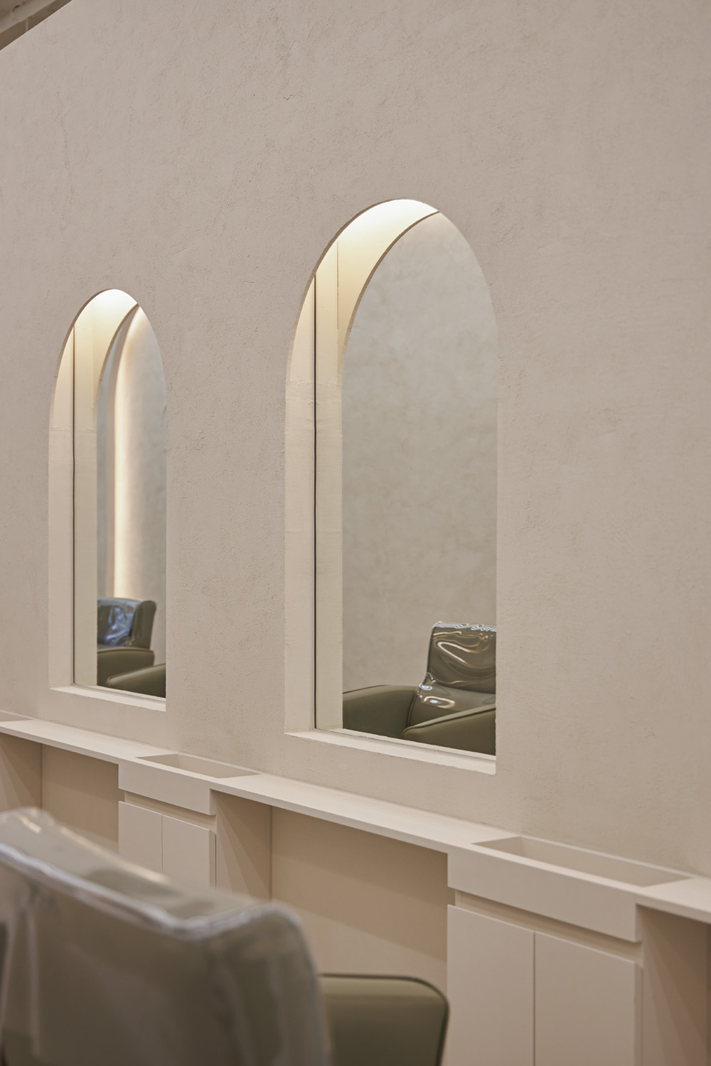 现代简约 30 平米美容室设计-20