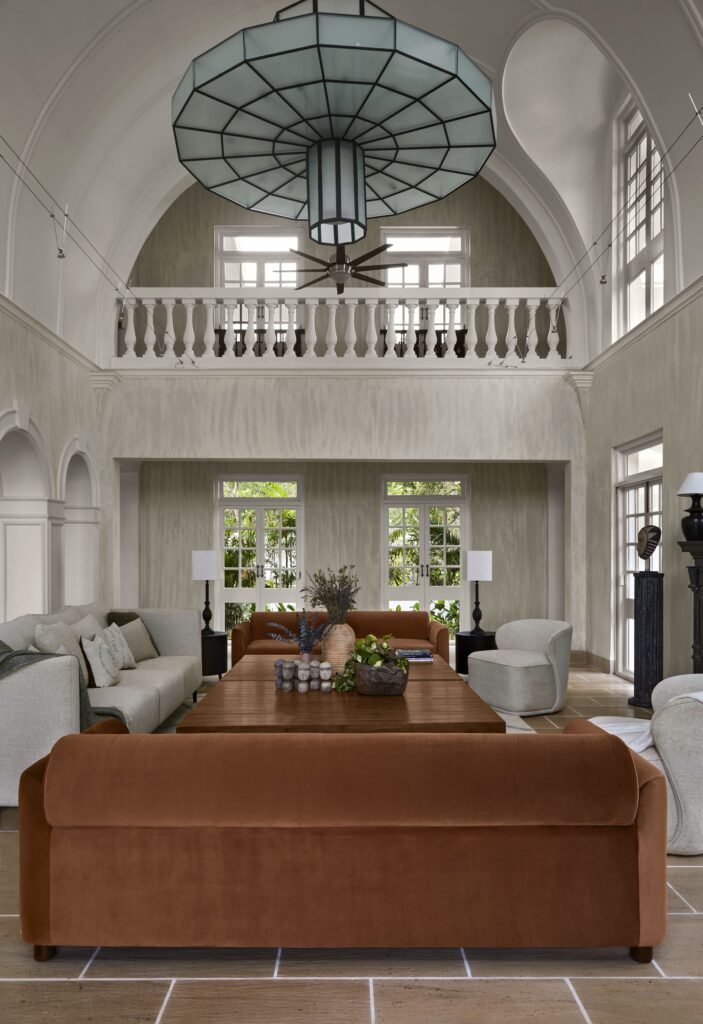 鸡蛋花庄园

注：Frangipani常见指鸡蛋花 ，Estate有庄园、地产等意思，结合语境这里翻译为鸡蛋花庄园较为合适 丨FADD Studio-22