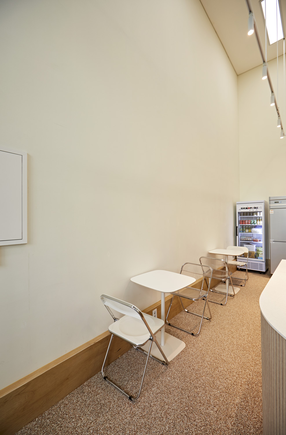 9 坪韩式餐厅 白色木质调温馨设计-8