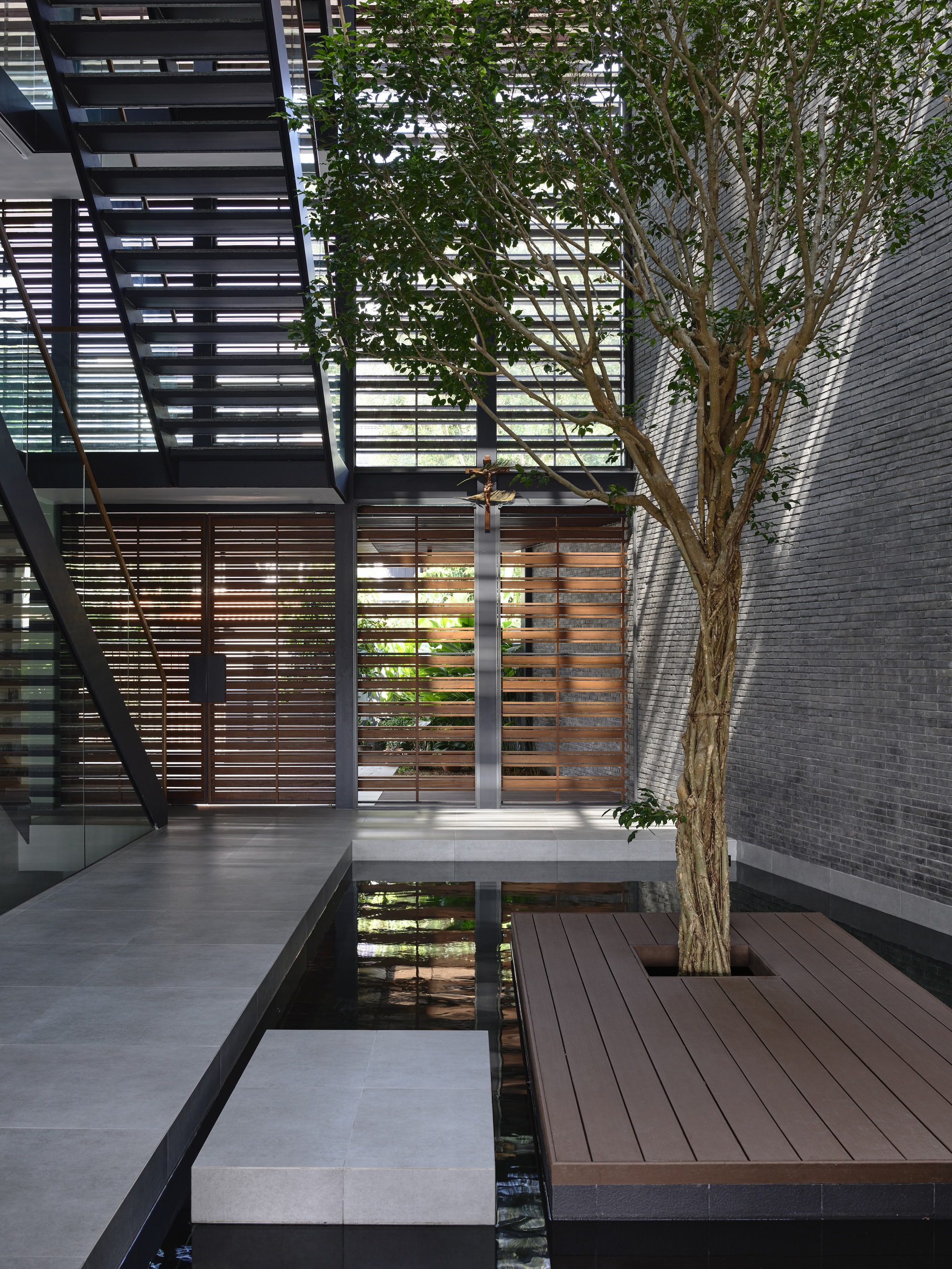 外部在房子里丨新加坡丨HYLA Architects-26