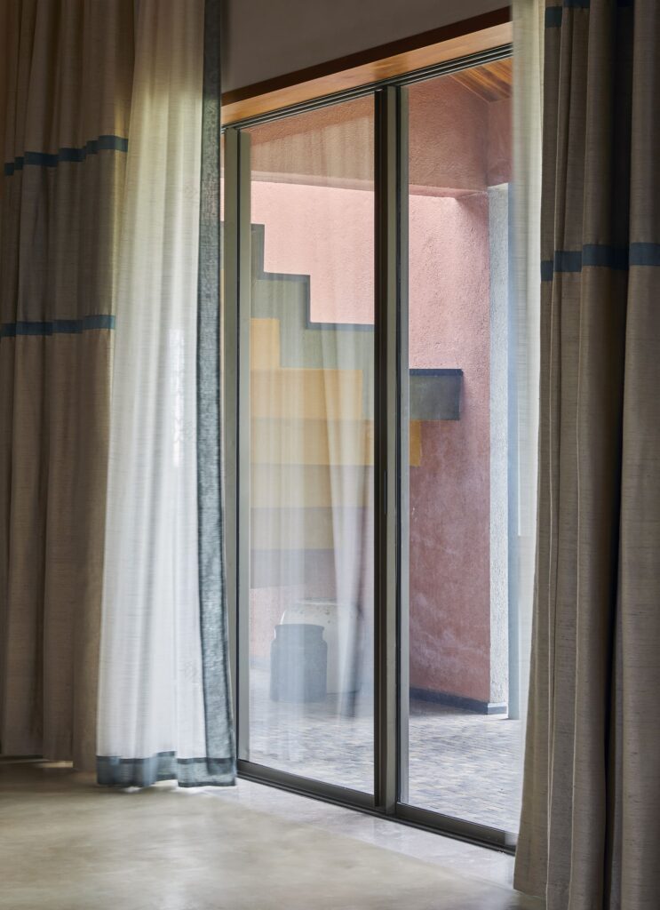 悬崖上的房子丨FADD Studio-59