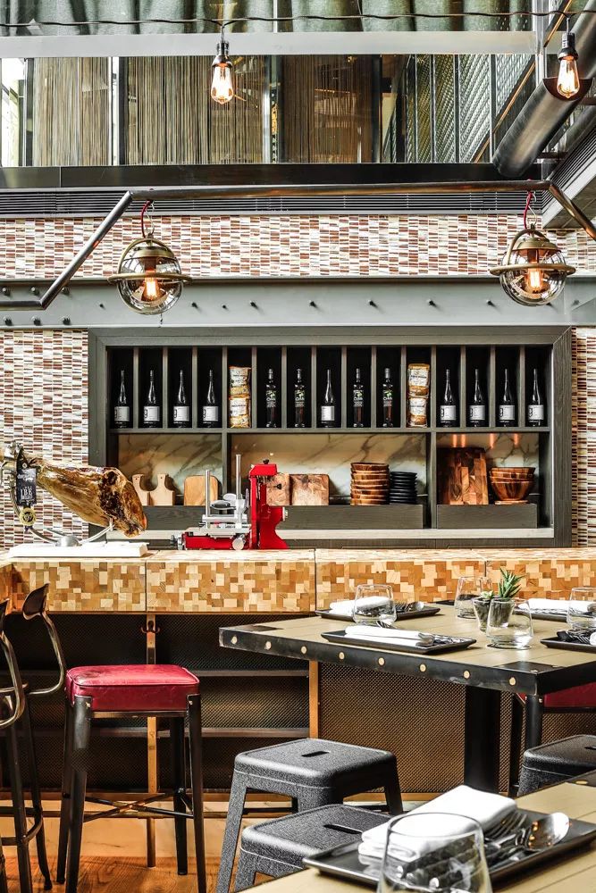 [餐厅] | 打造一个独特的空间，创造一个不一样的故事-25