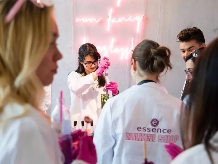 【111期】6月12日 另类的店铺创意设计,国内不多见-12