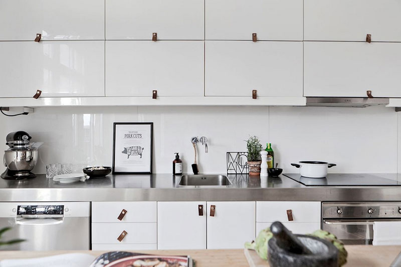 瑞典顶层阁楼 | 木梁与极简主义的完美融合-22