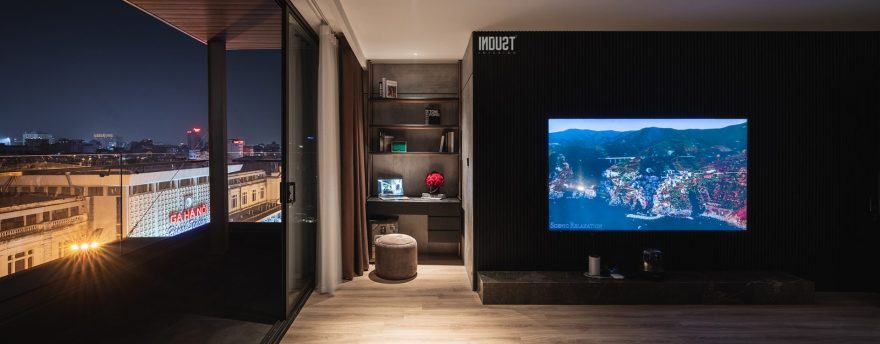 布宾女士 – 黎笋 – 工业区
注:MS常见为Miss或Ms的缩写,这里翻译为女士;LÊ DUẨN是越南人名黎笋;Indust可能是Industrial Zone省略说法,这里结合语境翻译为工业区 丨Việt Linh-12