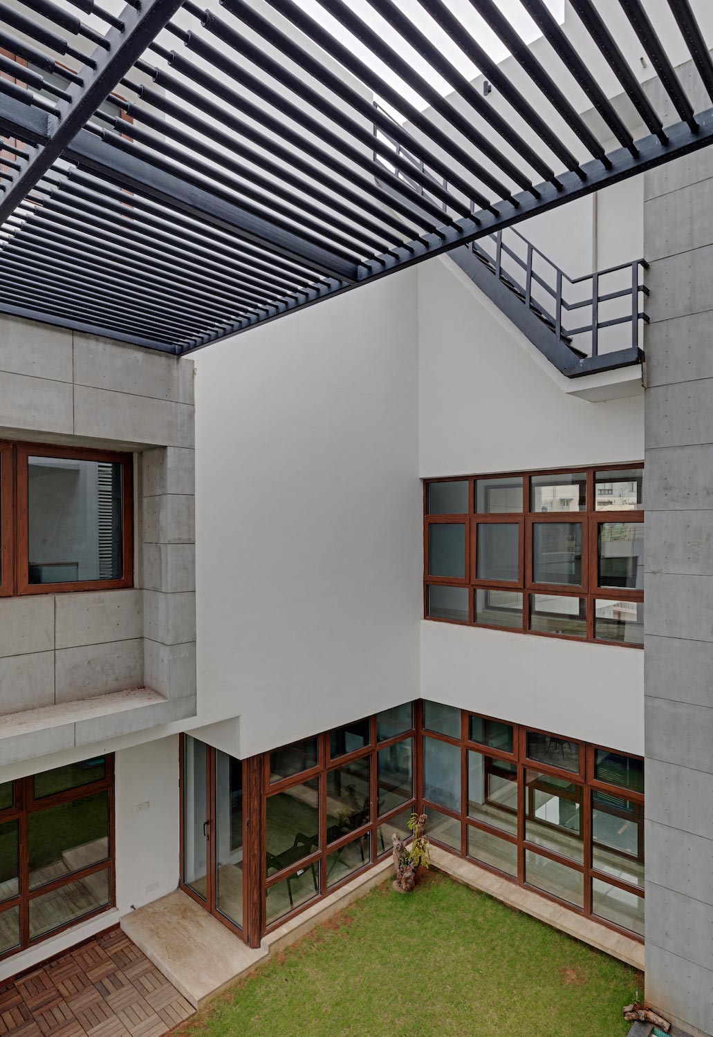 Building conceived as two programmed volumes held together by a bridge corridor, landscaped courts, and shaded terraces   Page 2 of 2   CAANdesign  Architecture and home design blog-0