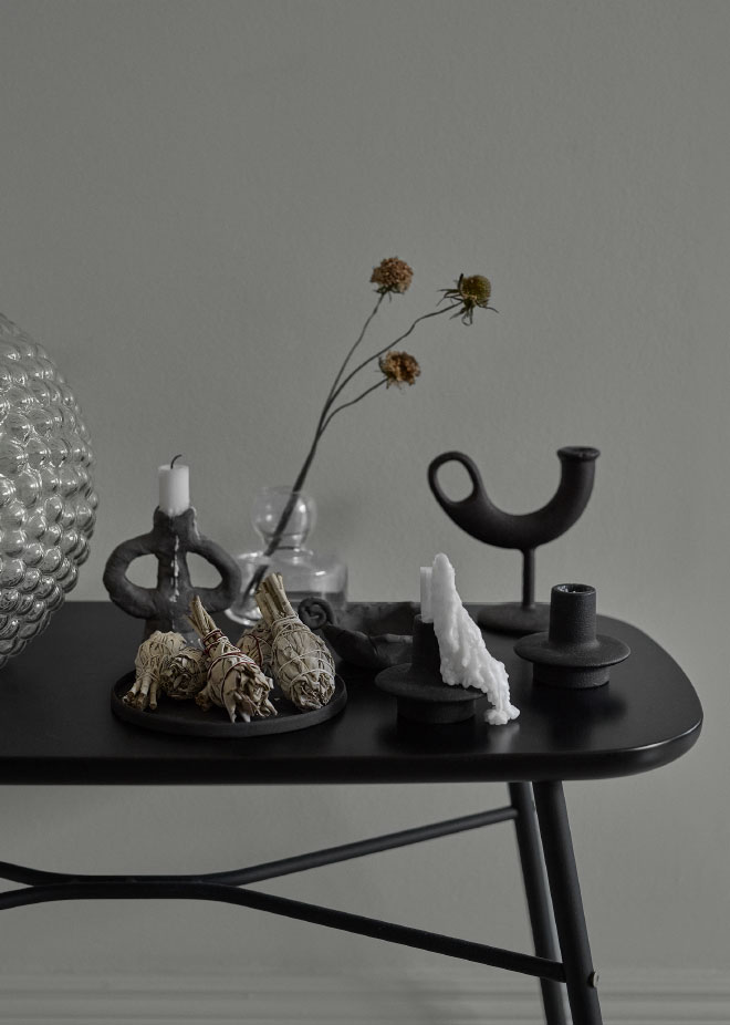 芬兰设计师打造宁静灰色家园-9