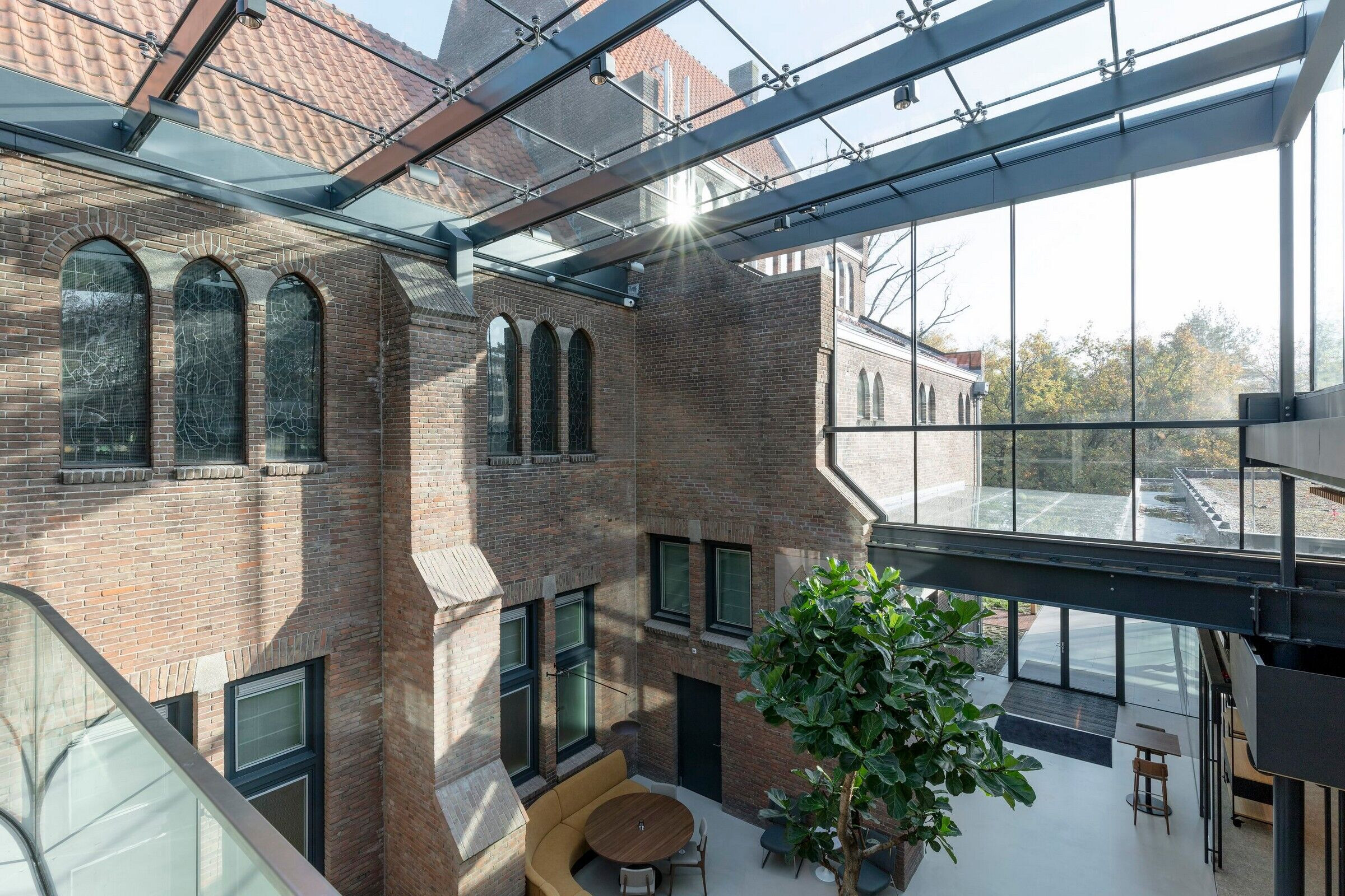 穿越时空的 monastery 餐厅丨荷兰丨Boparai Associates Architekten-10