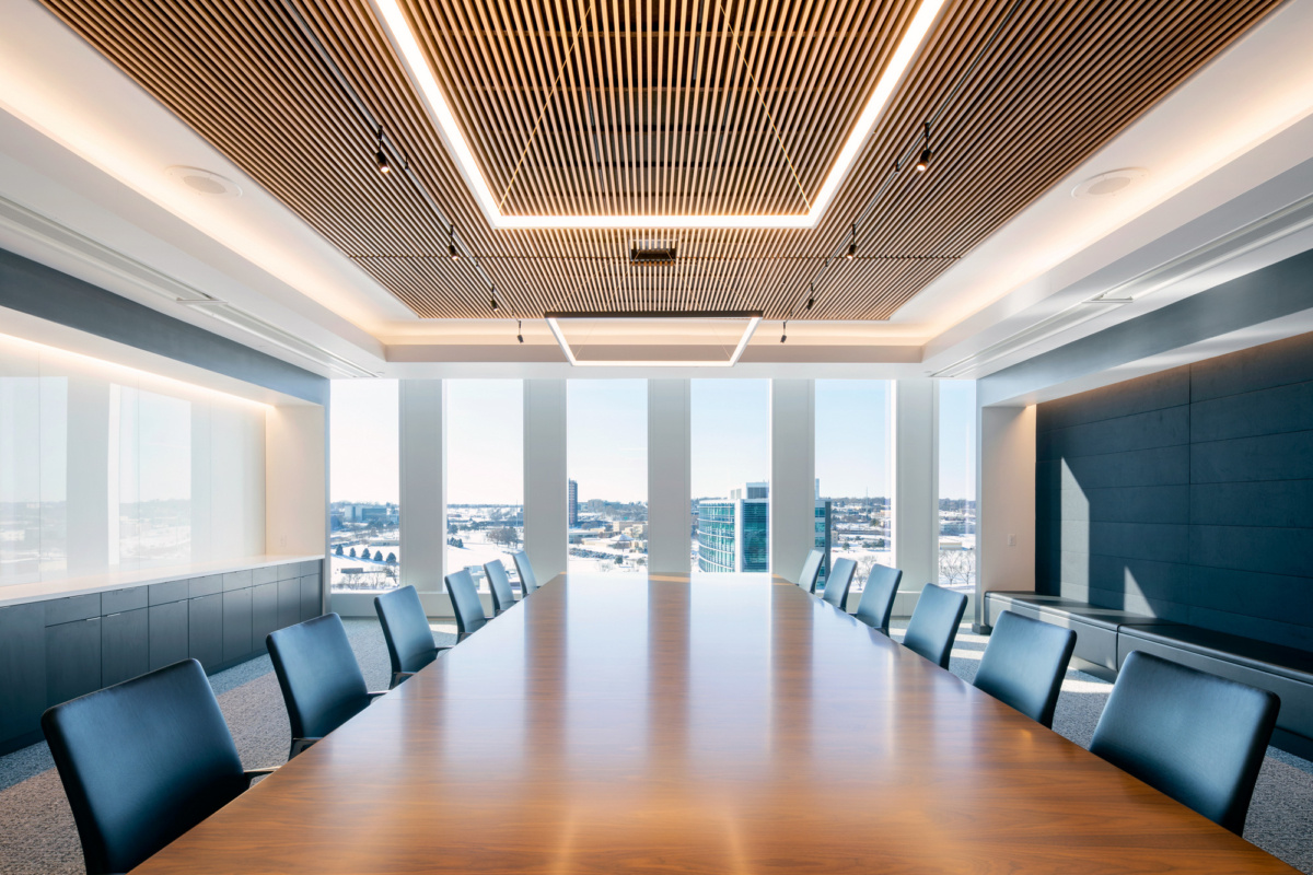 HDR 总部-- 奥马哈,现代设计美学打造混合办公空间-18