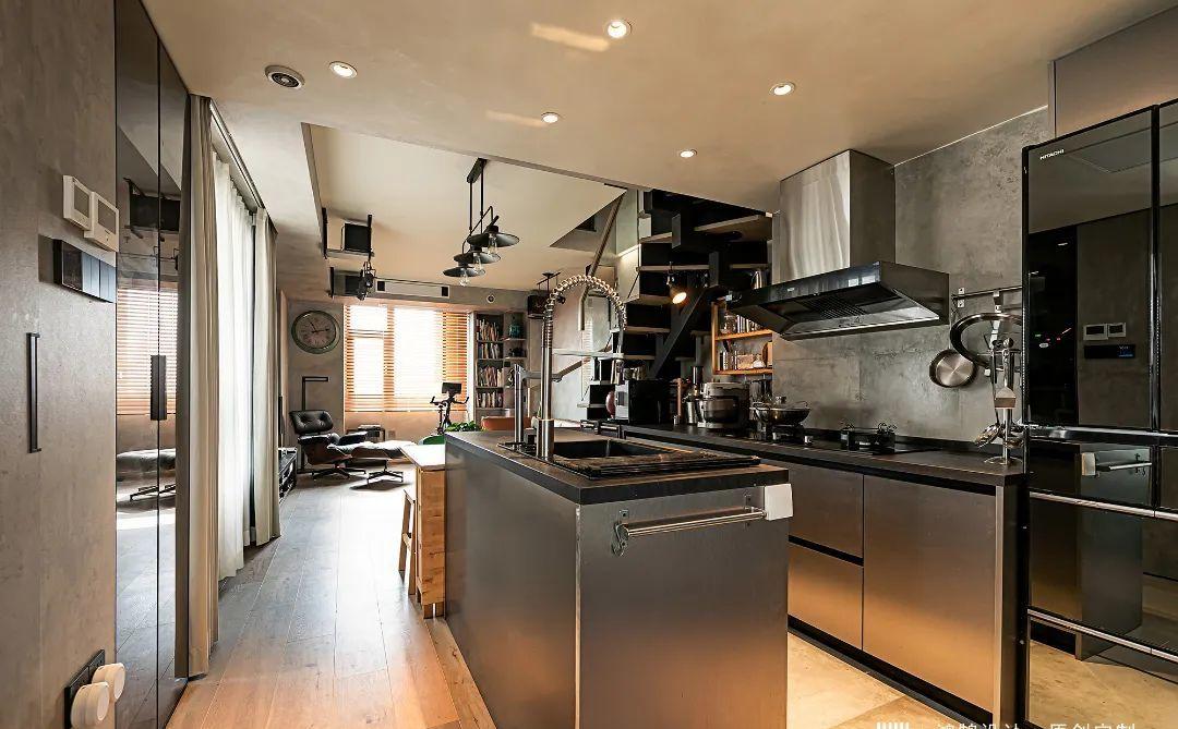 《山宅》·工业风 Loft 公寓改造丨鸿鹄设计-31