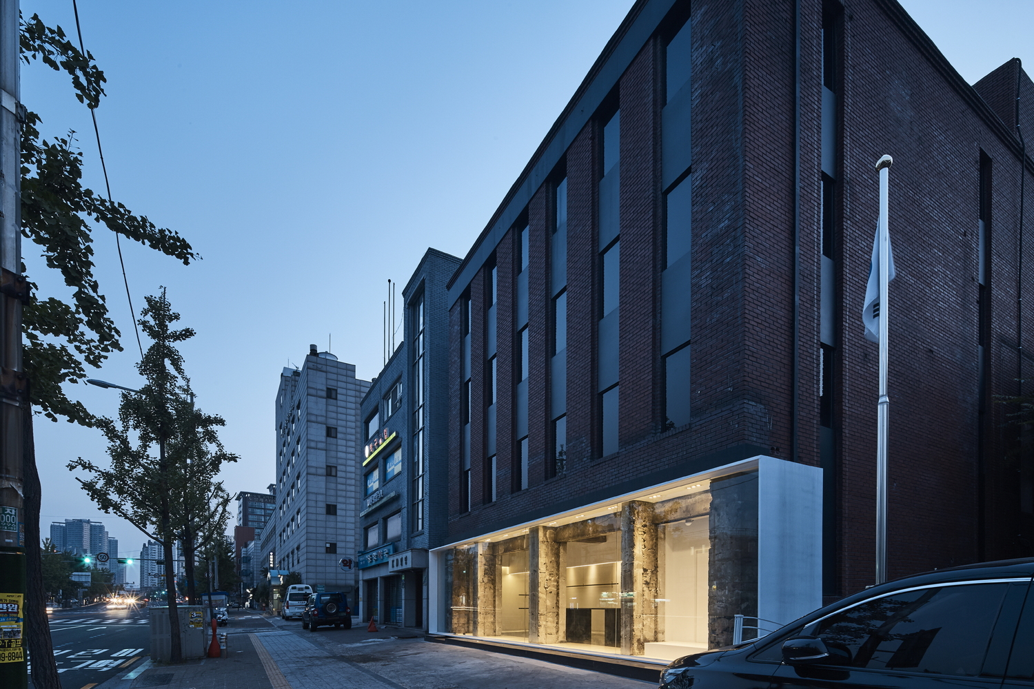 伦敦“泰特现代”风格的再生建筑 | 服装 B 公司办公室设计-59