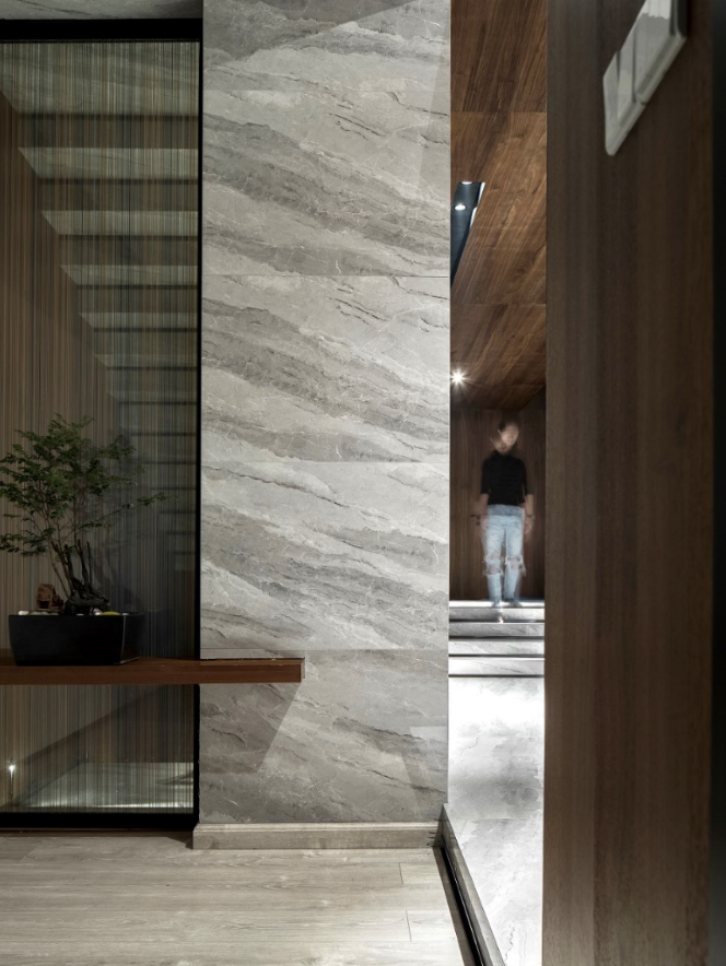 《石与木之诗》 | 卢维涛的简约美学之作-20