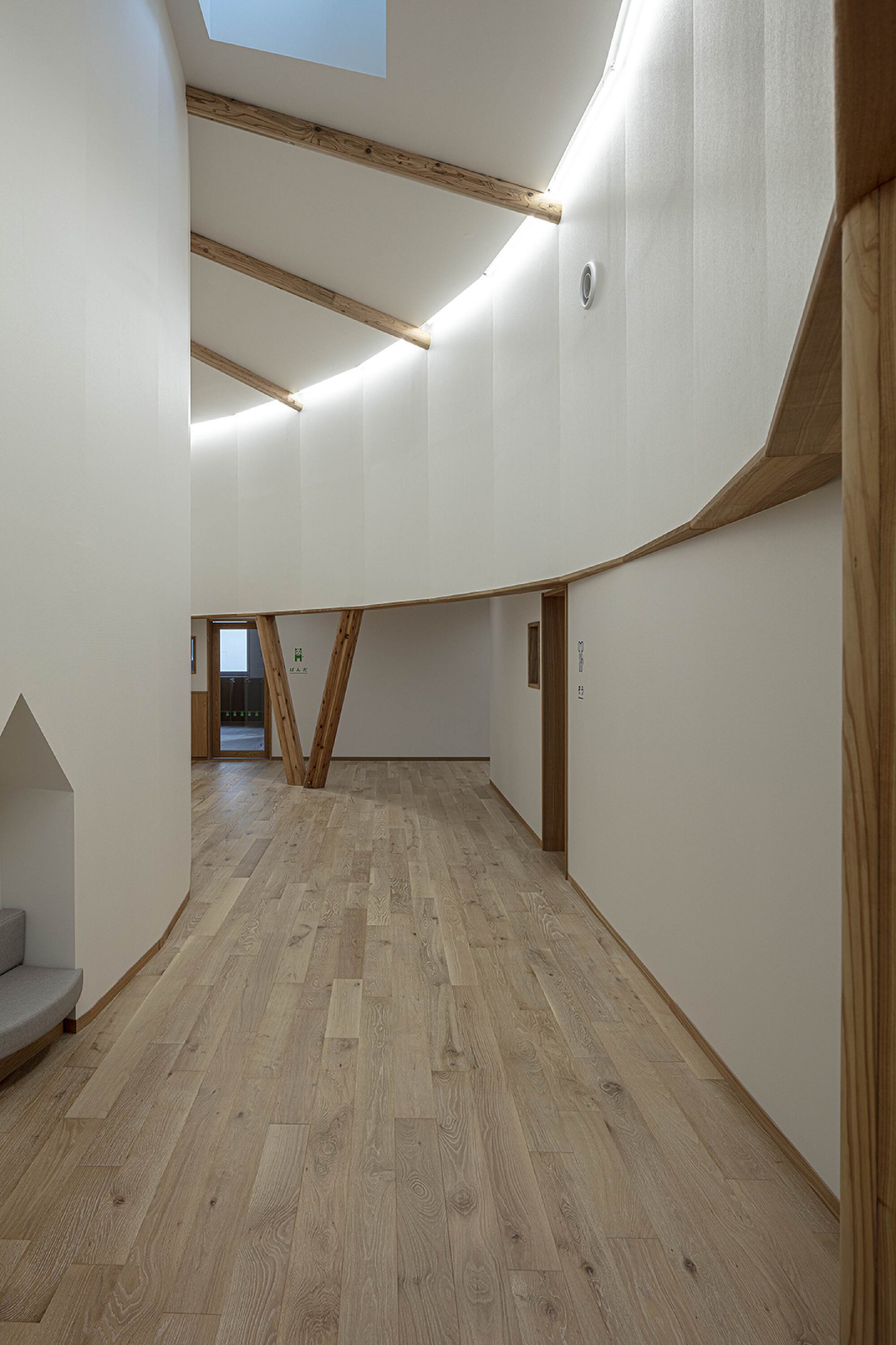 新町日美托儿所（注：Himi音译为日美，Shinmachi音译为新町 ，Daycare Centre意为托儿所、日托中心 ，具体名称可能因实际情况有不同译法，这里按常规情况给出结果） 丨日本富山丨Shio Architect Design Office-20