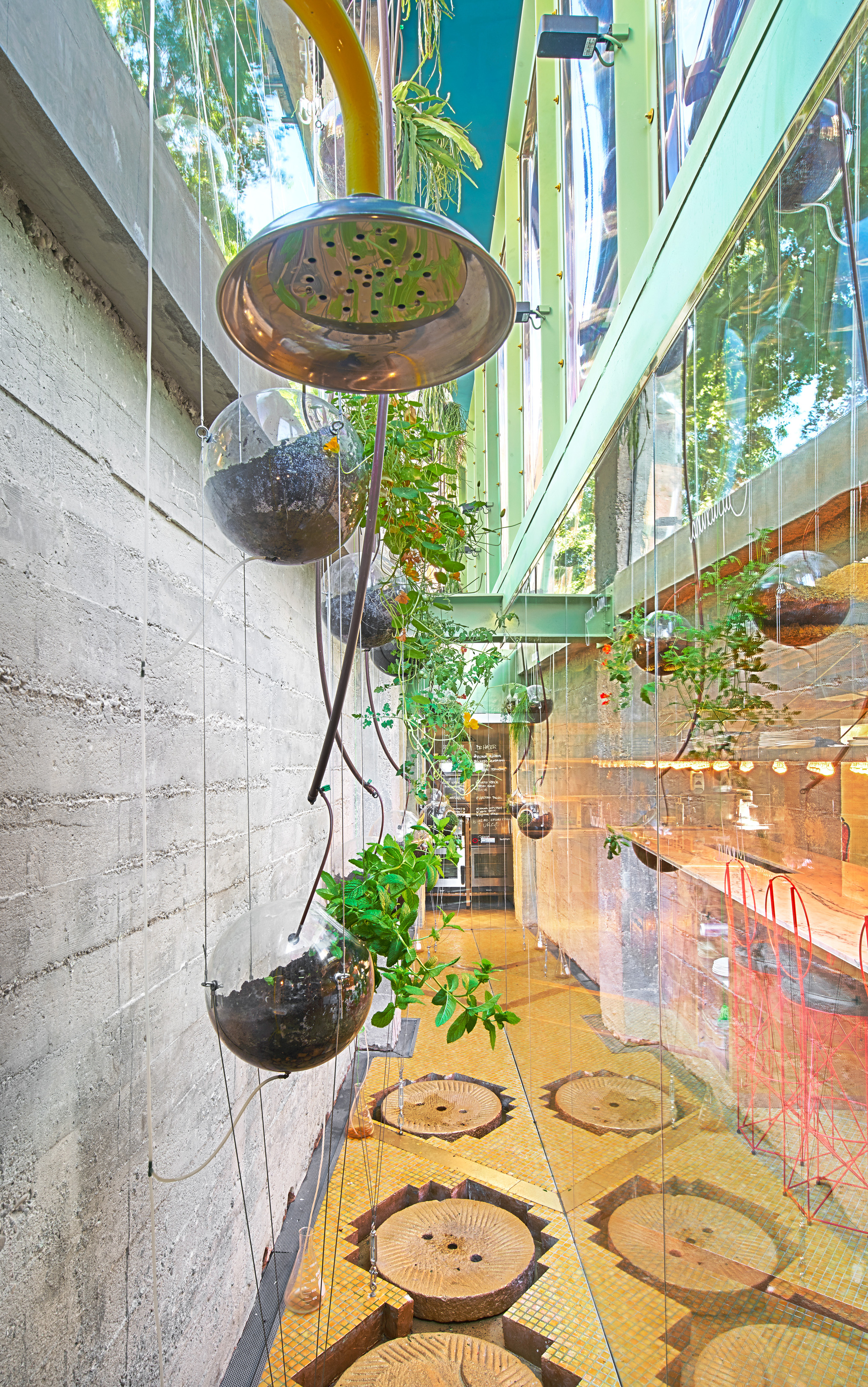 Run Run Run Intervention / Andrés Jaque / Office for Political Innovation-24