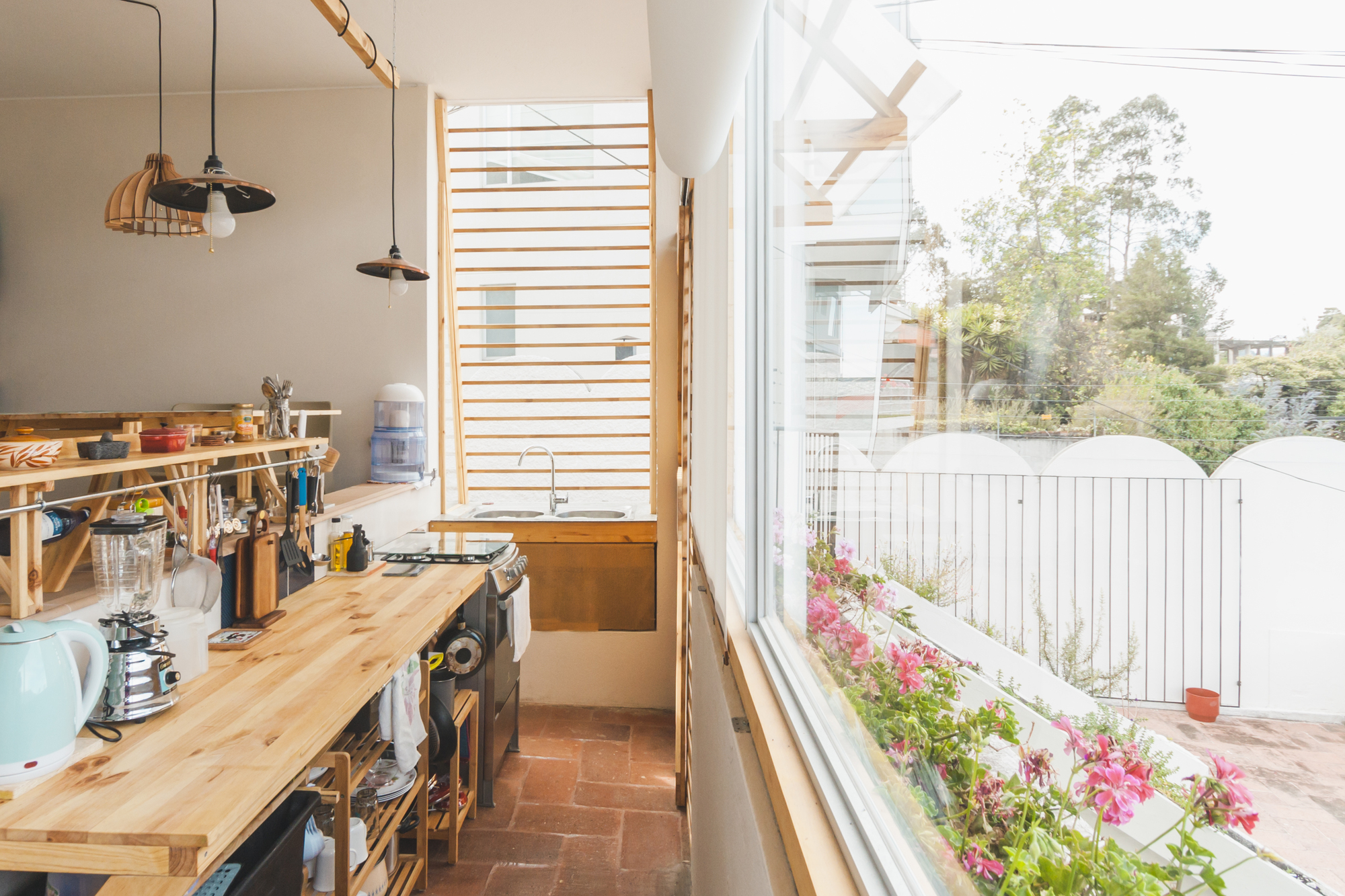 House in a Corridor / ESEcolectivo Arquitectos-13
