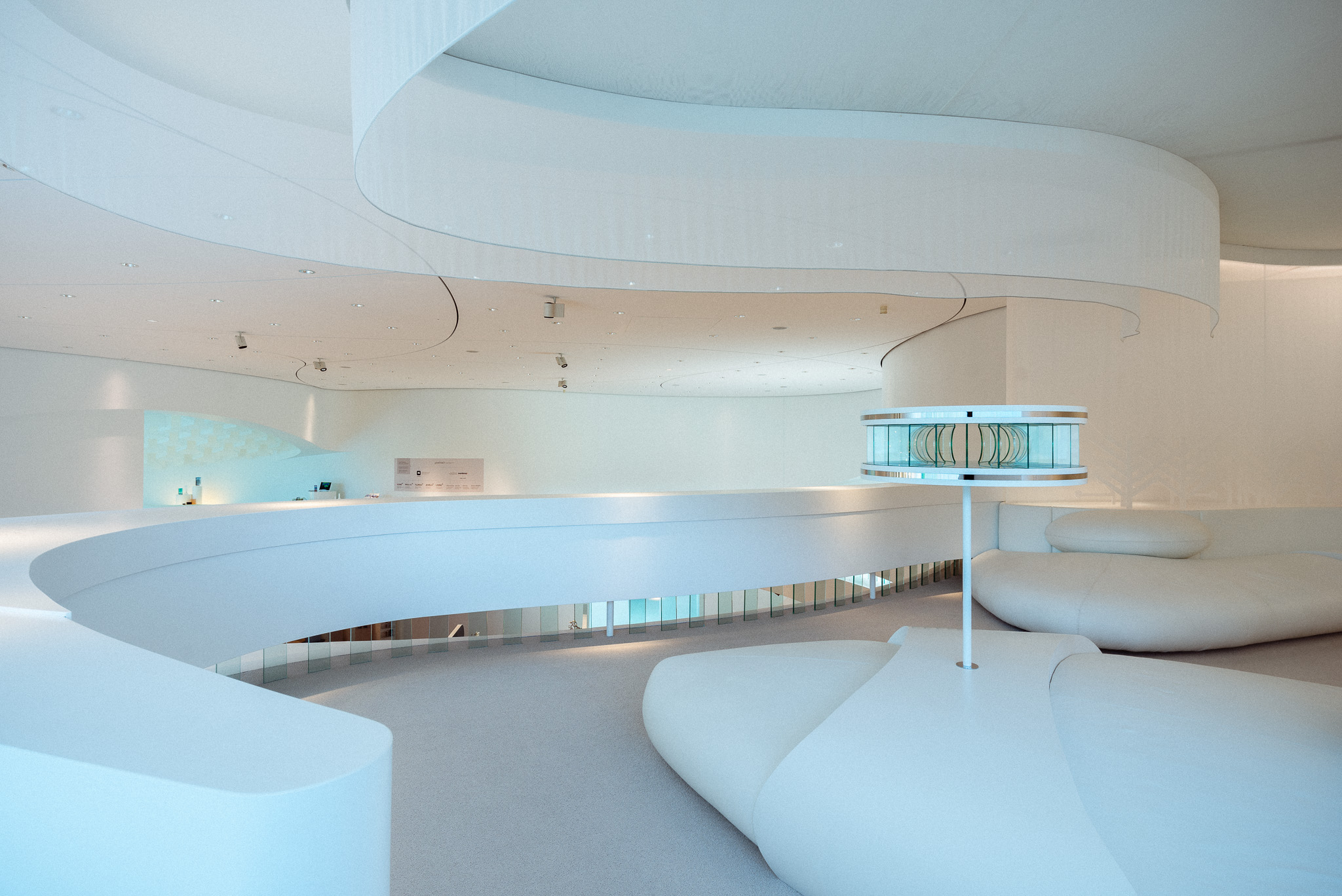 莱昂纳多玻璃立方体丨德国丨德国 3deluxe 设计工作室-5