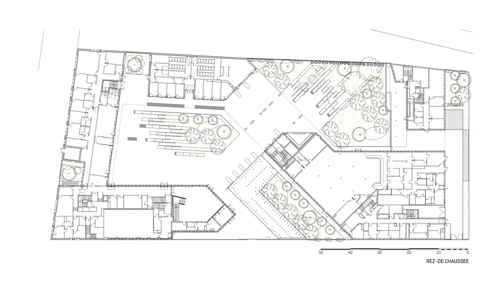 法国LycéeLa Plaine中学-35