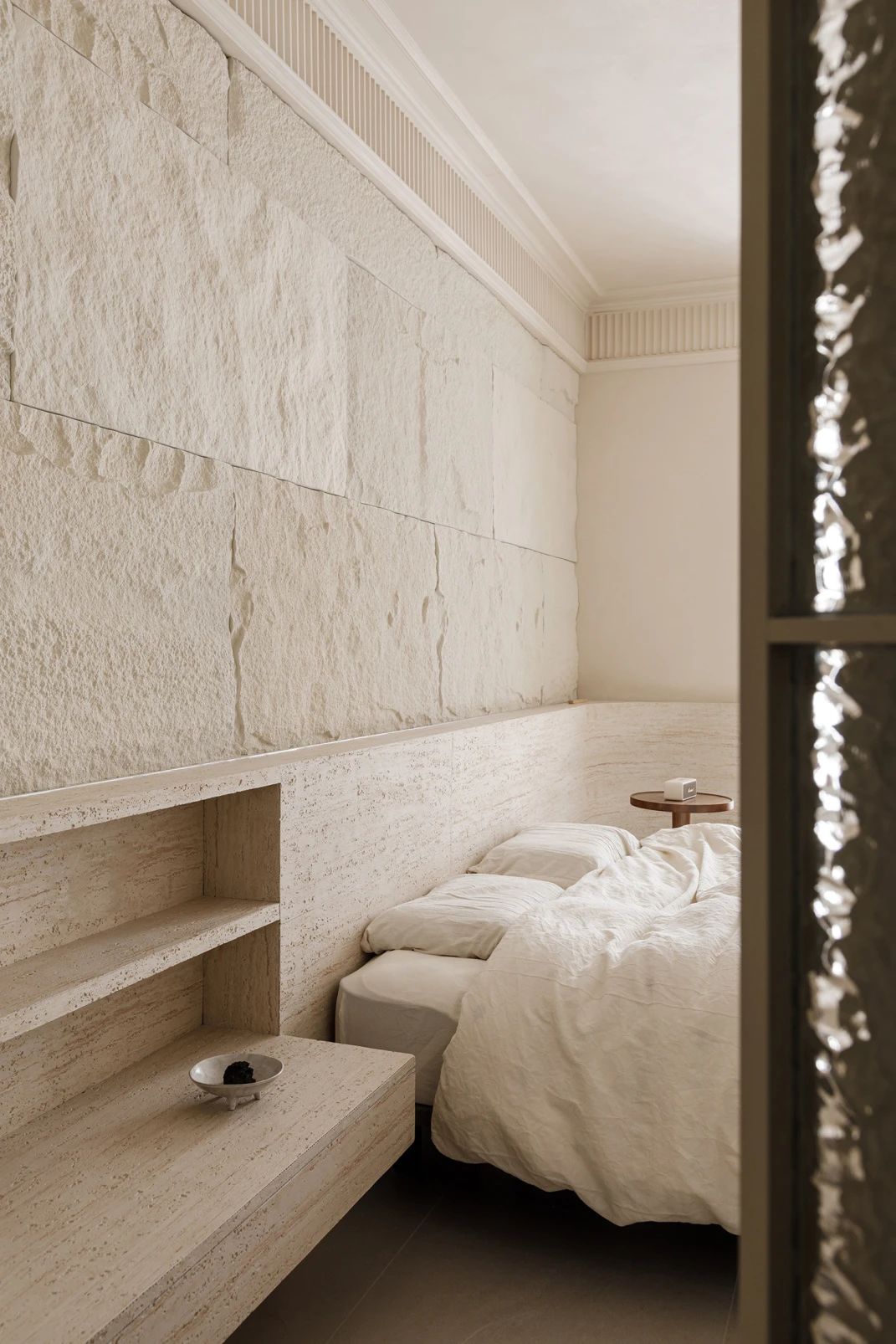 线面布局，石材联动 | 年轻人的婚房也讲究“打破重组”-46