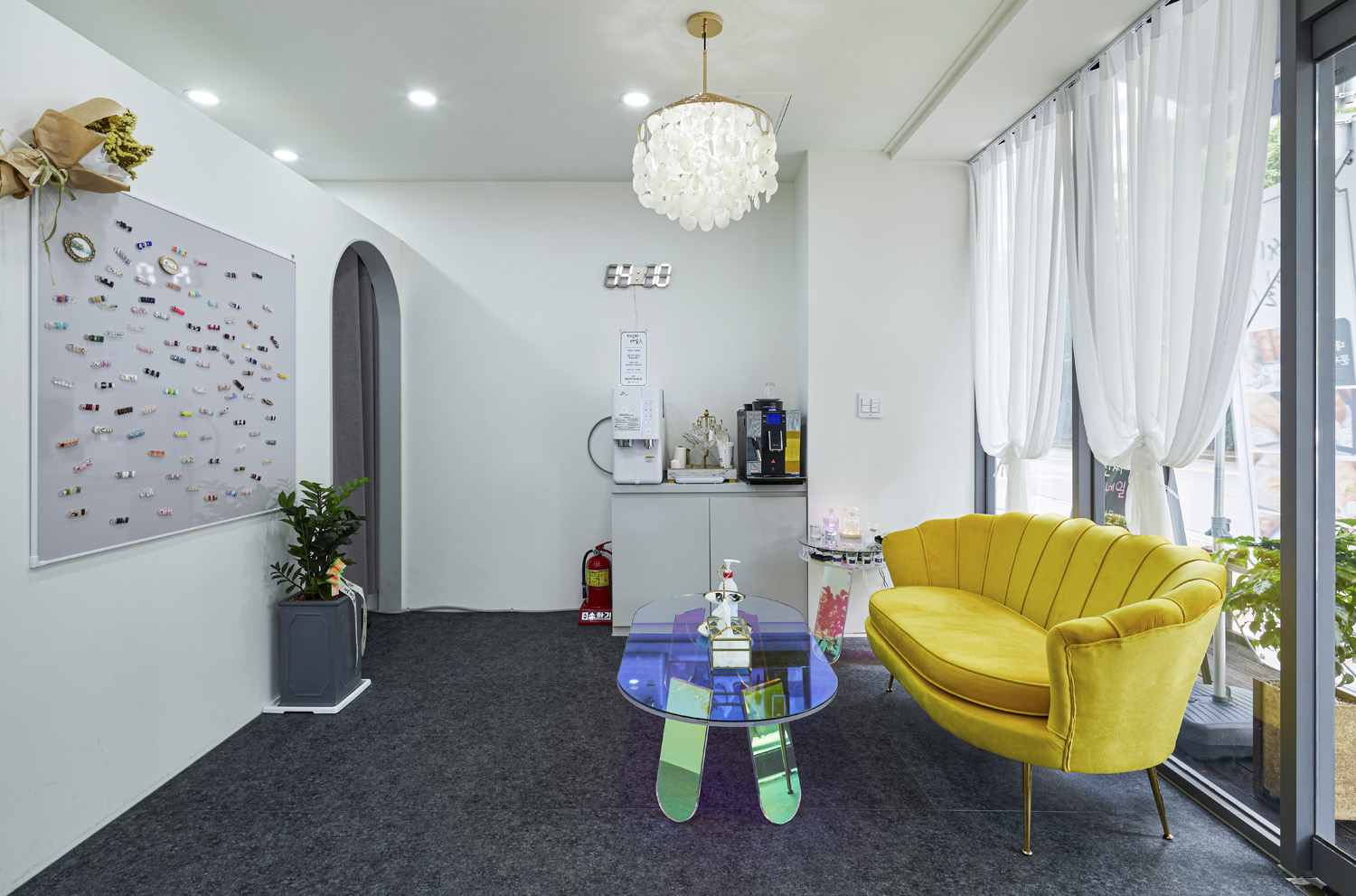 简约清新 13 坪白调奈尔氏咖啡厅-7