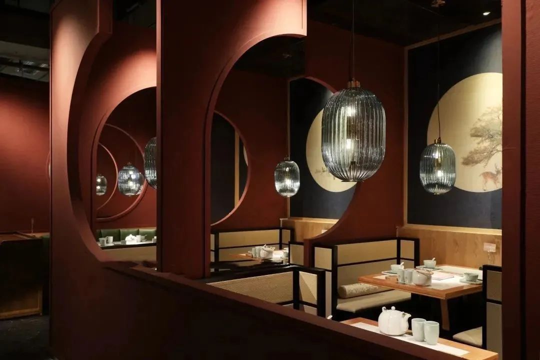 南京锦绣新中式餐厅 | 园林借景与中式色彩的完美融合-27