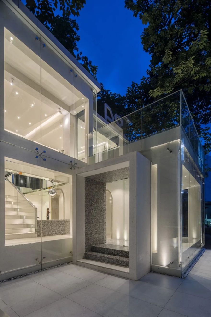 广州老楼蜕变时尚办公空间,设计师妙手化腐朽为神奇-21