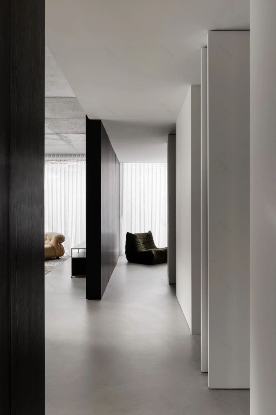 新旧融合的单色住宅丨澳大利亚墨尔本丨C.Kairouz Architects-33