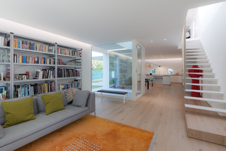 意大利 Treviso 郊区“T”形住宅设计-2