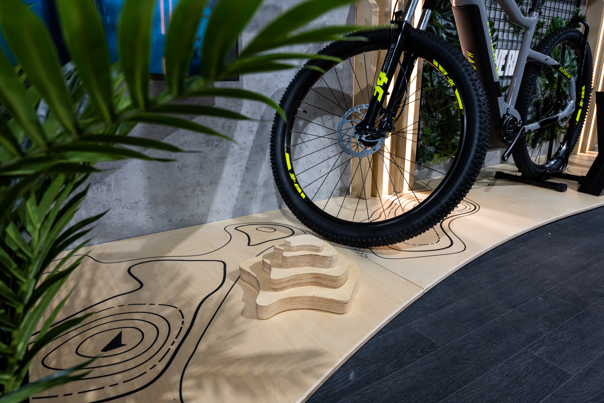 英伦高端自行车品牌 Haibike 的工业奢华零售体验丨英国丨Design4Retail-4