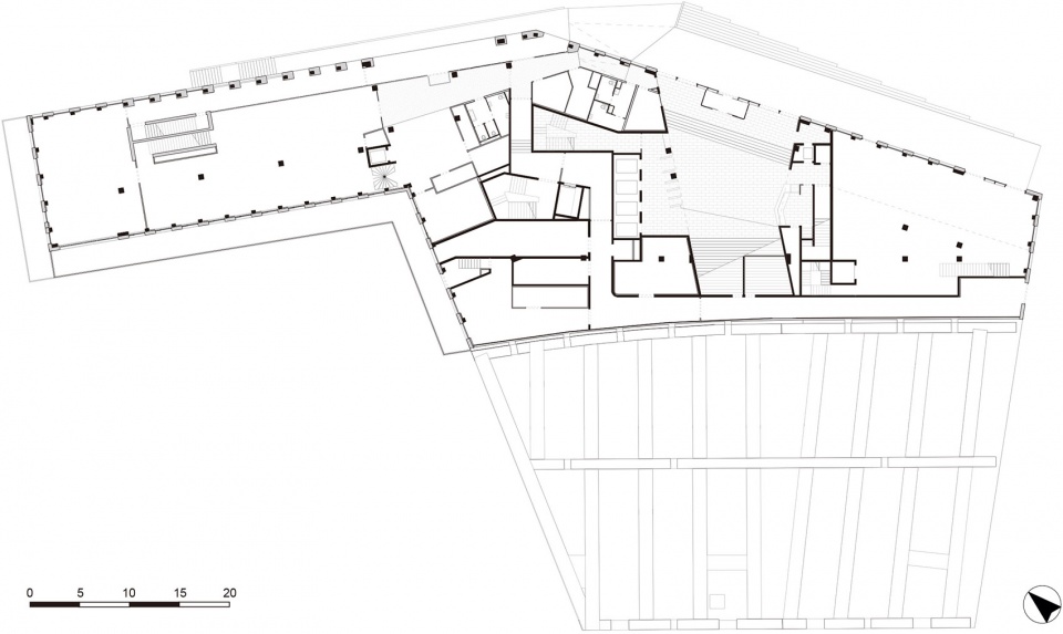 绿意盎然的城市办公空间-70