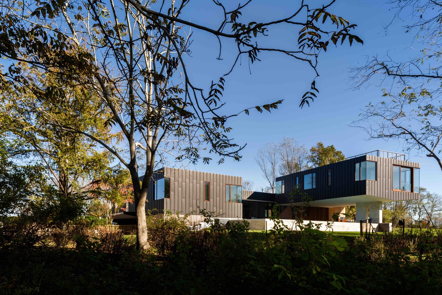 洪水区上的高端海景别墅-33