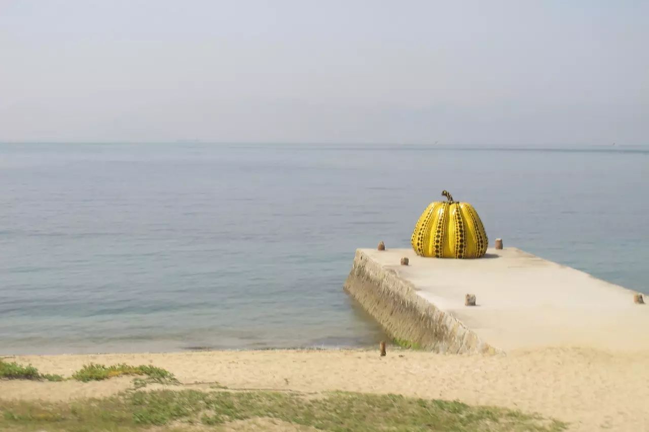 直岛海の家 | 妹岛和世的轻盈现代设计-19