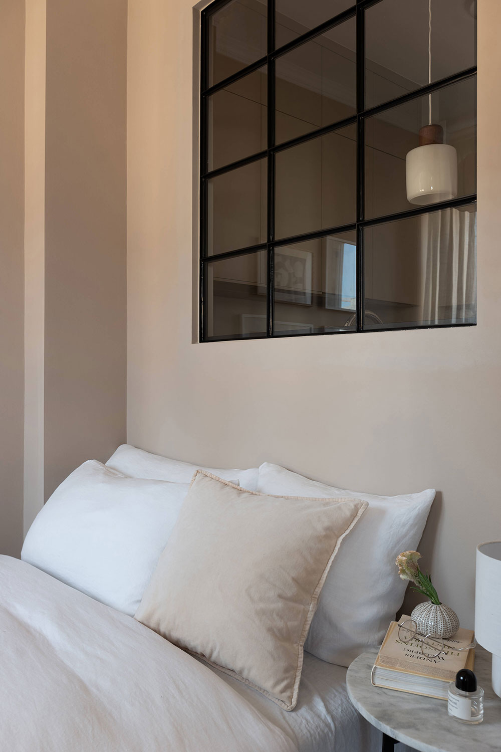 小却优雅且舒适:斯德哥尔摩的公寓-13