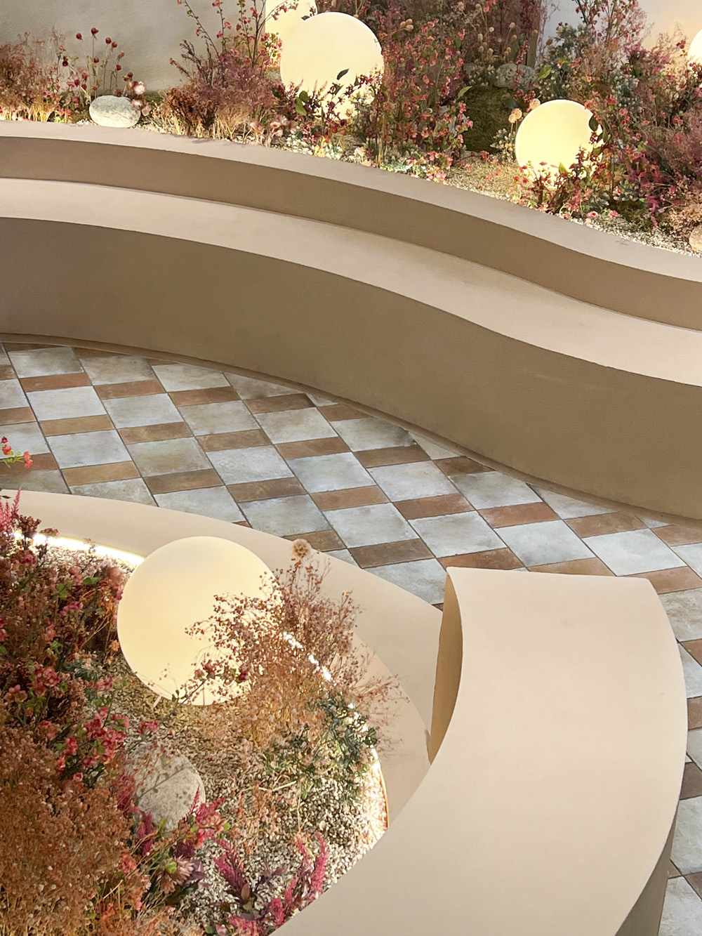 首尔高级酒店咖啡厅，现代设计展现魅力-22