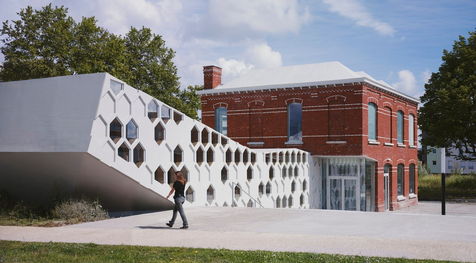 法国媒体图书馆-38