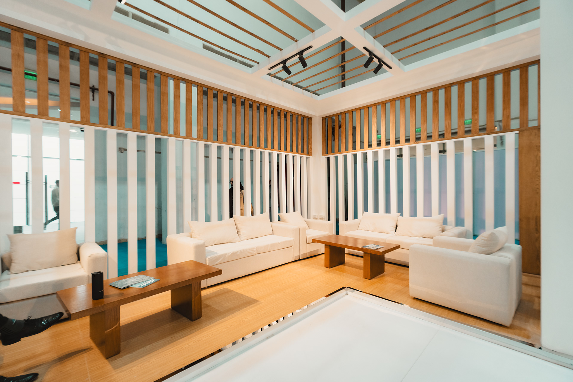 BOWFIN | Exhibition Stand Design & Brand Experience-80