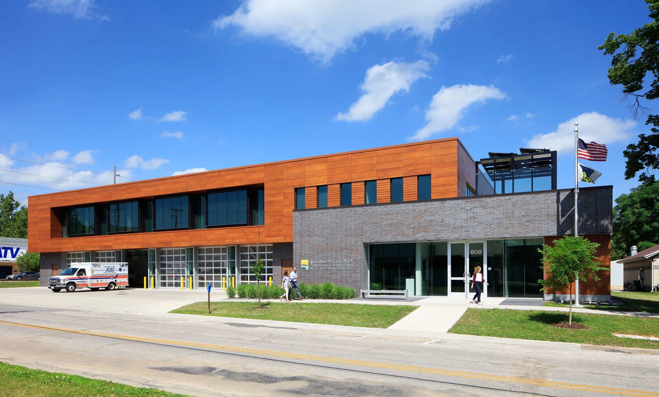约翰逊县紧急服务丨美国爱荷华丨OPN Architects-21