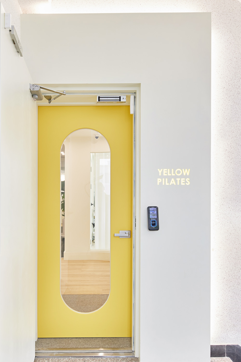 优雅白色调，打造温馨家居空间-17