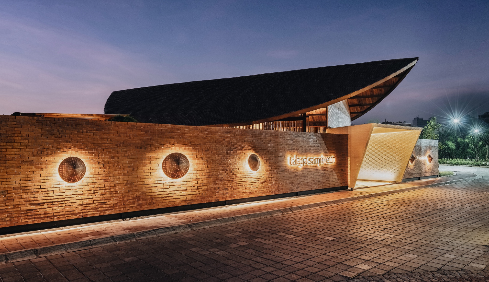 塔拉加桑皮伦亭阁丨印度丨Seniman Ruang-42